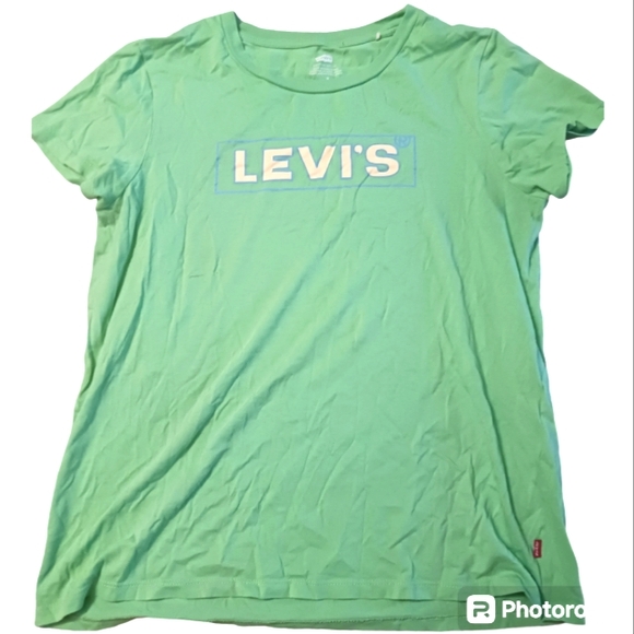 Levis Tshirt- Sz. Medium - Picture 1 of 3